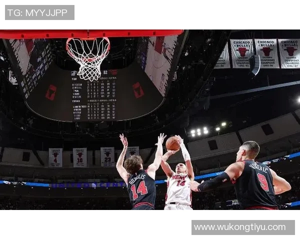 热火上半场狂砍86分创队史新高打破82分纪录